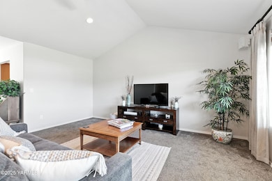 Carver_250625_WoodwindsCt_Yakima_17