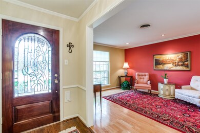 10042 Chevy Chase Dr, Houston, TX 77042 - photo 2