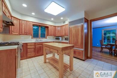 2 Pinter Ln, Monmouth Junction, NJ 08852 - photo 7