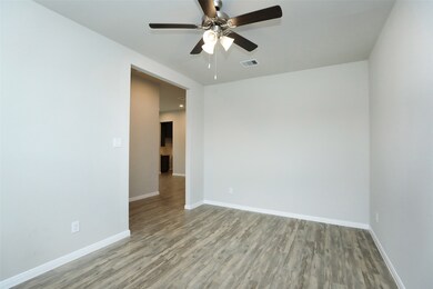 12514 Beddington Ct, Tomball, TX 77375 - photo 4