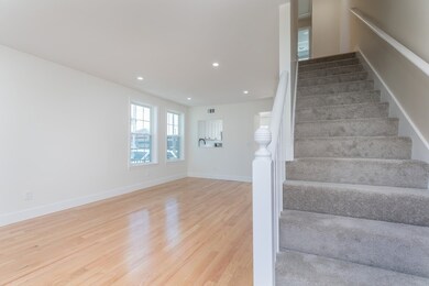 45 Wenlock Rd, Dorchester, MA 02122 - photo 4