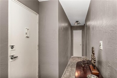 416 73rd Ave N unit 209, Saint Petersburg, FL 33702 - photo 3