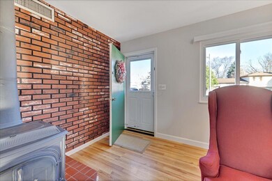 04-Entryway