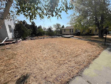 236 E Warwick St, Newcastle, WY 82701 - photo 5