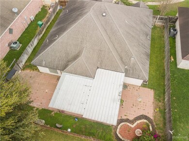 920 Lion Dr, Pharr, TX 78577 - photo 7