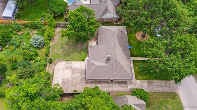 6123 E 53rd St, Tulsa, OK 74135 - photo 4