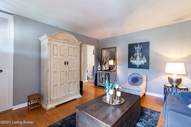 8916 Brandywyne Dr, Louisville, KY 40291 - photo 6