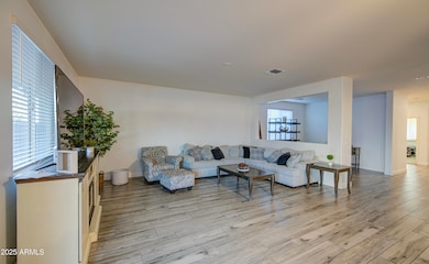 10426 W Crown King Rd, Tolleson, AZ 85353 - photo 6