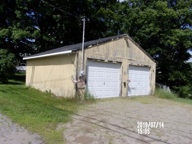 detached garage