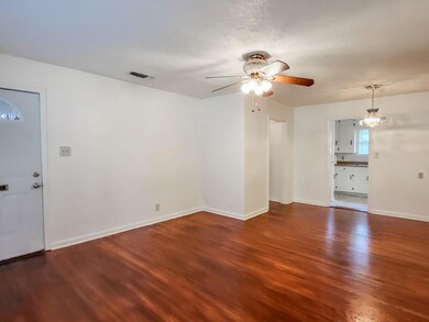 525 Euclid St, Cleburne, TX 76033 - photo 5