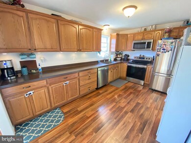 102 E North St, Strasburg, VA 22657 - photo 4