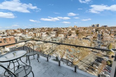 One Park unit 1204, Cliffside Park Boro, NJ 07010 - photo 2