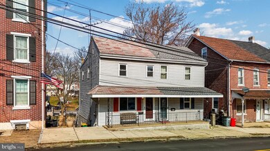 225 New St, Spring City, PA 19475 - photo 2