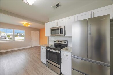 736 Hull St, Lakeland, FL 33805 - photo 6