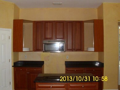 Kitchen (2)