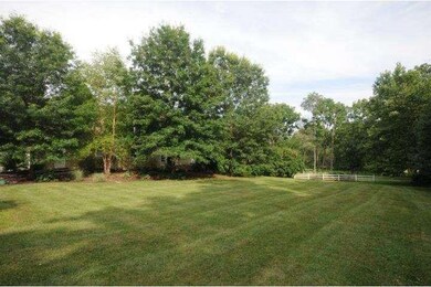 89 Pine Mill Cir, Doylestown, PA 18901 - photo 5