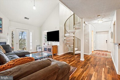 655 Burtons Cove Way unit 13, Annapolis, MD 21401 - photo 3