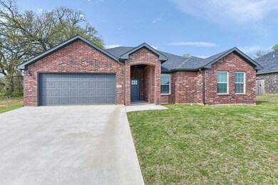 131 North Meadows, Pottsboro, TX 75076 - photo 2