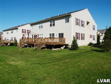 6857 Hunt Dr, Macungie, PA 18062 - photo 5