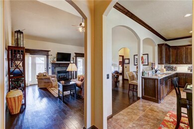 2512 SE 10th St, Moore, OK 73160 - photo 5