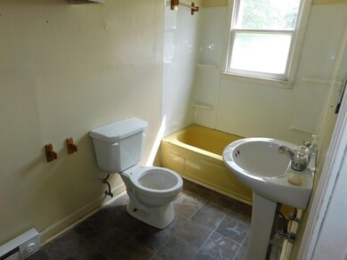 425 N Main St, Harrodsburg, KY 40330 - photo 4