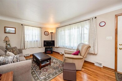 1635 10th St NW, Cedar Rapids, IA 52405 - photo 6