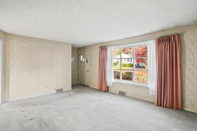 5 Spring Cir, Shrewsbury, MA 01545 - photo 4