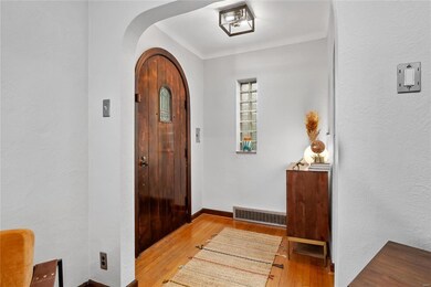 Charming front door, archways, the architectural d