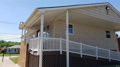 303 Allen St, Bath, PA 18014 - photo 4