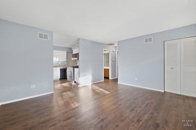 1208 Quincy Ct unit 11, Wheeling, IL 60090 - photo 6