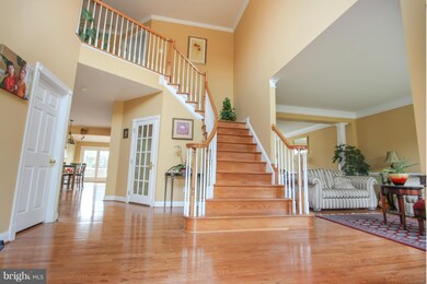 43277 Valiant Dr, Chantilly, VA 20152 - photo 2