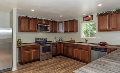 702 10th Ave E, Polson, MT 59860 - photo 4