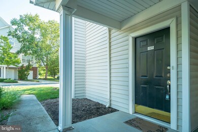 13071 Marcey Creek Rd, Herndon, VA 20171 - photo 6