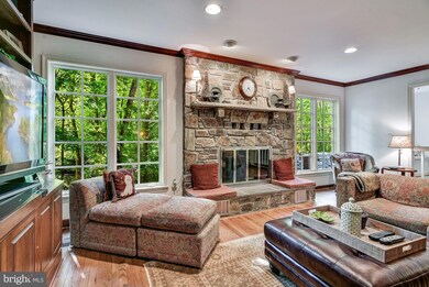 7008 Loch Edin Ct, Potomac, MD 20854 - photo 6