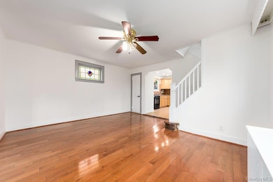 115105 217th St, Cambria Heights, NY 11411 - photo 6