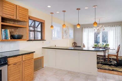 Open floor plan flaunts an extremely spacious kitc