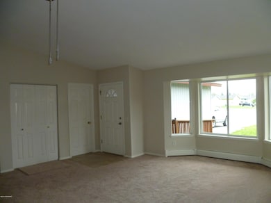 Entry/Living Area