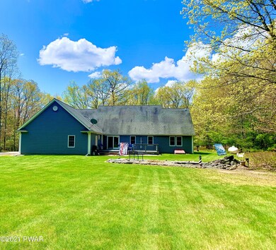 51 Moonbeam Cir, Hawley, PA 18428 - photo 7