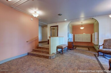 Knik Arms lobby