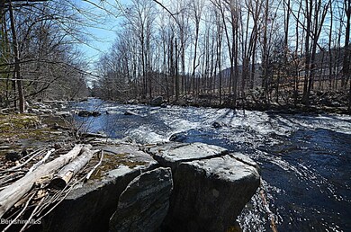 11 RIVER