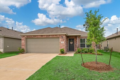 150 Bellewood Manor Dr, Magnolia, TX 77354 - photo 2