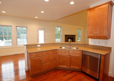 69 Pennbrook Ln, Dallas, PA 18612 - photo 3