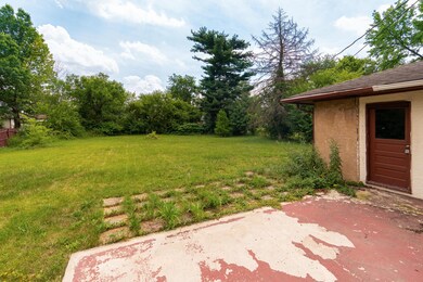 1362 s James Rd-6
