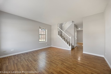 313 Cromwell Ct, Westmont, IL 60559 - photo 2