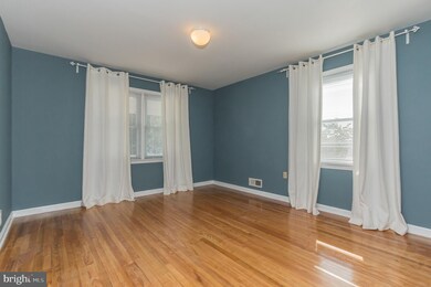 2923 Michigan Ave, Halethorpe, MD 21227 - photo 6