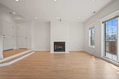 1402 W Grand Ave unit 2, Chicago, IL 60642 - photo 5