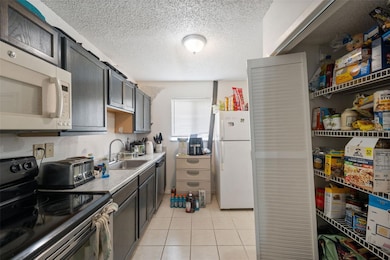 22707 Watersedge Blvd unit 57, Land O Lakes, FL 34639 - photo 4