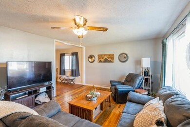 805 E 13th St N, Newton, IA 50208 - photo 5