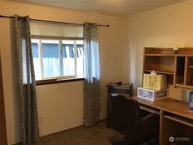 418 Brown Way SE, Orting, WA 98360 - photo 6