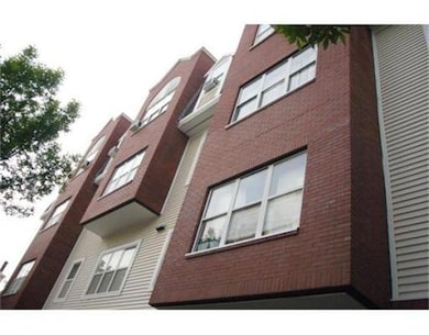 65 Beacon St unit C1, Somerville, MA 02143 - photo 3